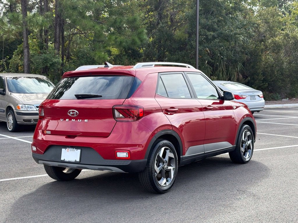 2022 Hyundai Venue Limited