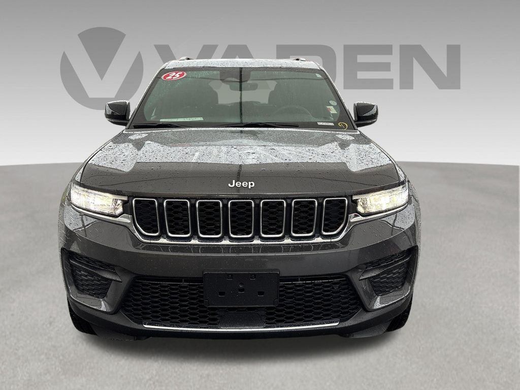 2025 Jeep Grand Cherokee Laredo 4x2