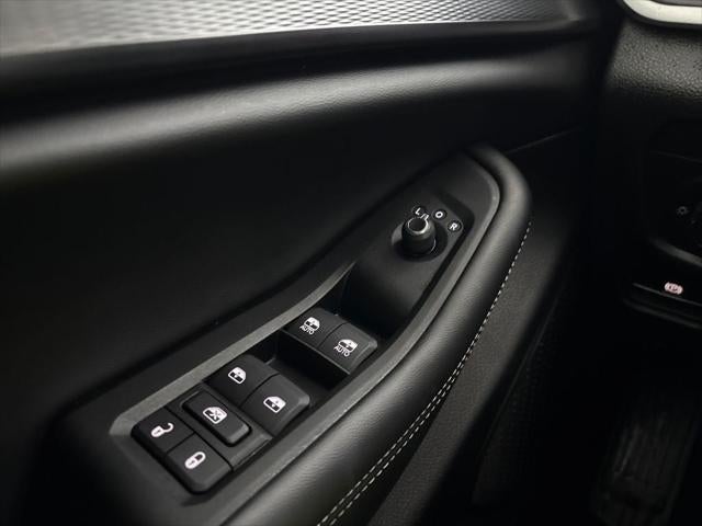 2025 Jeep Grand Cherokee Laredo 4x2