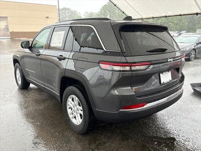2025 Jeep Grand Cherokee Laredo 4x2