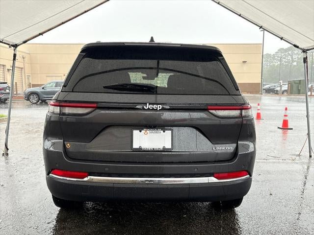 2025 Jeep Grand Cherokee Laredo 4x2