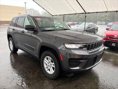 2025 Jeep Grand Cherokee Laredo 4x2