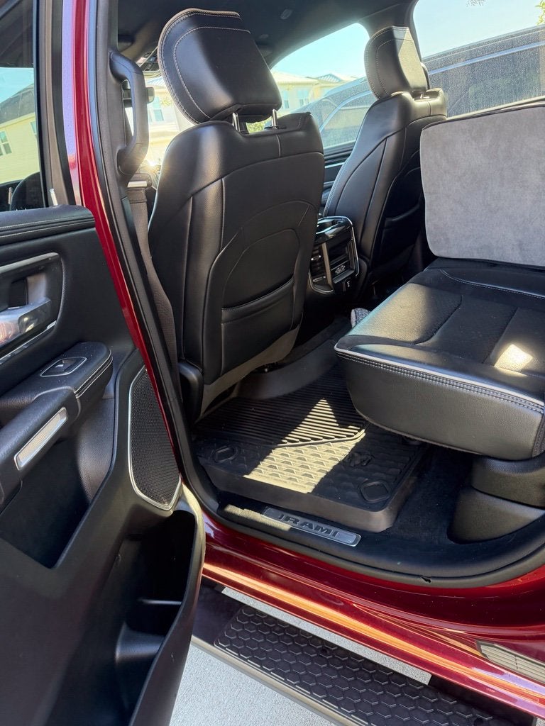 2022 RAM Ram 1500 Laramie Crew Cab 4x4 5'7' Box