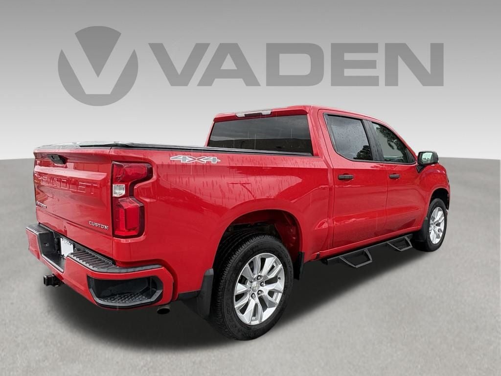2020 Chevrolet Silverado 1500 4WD Crew Cab Short Bed Custom