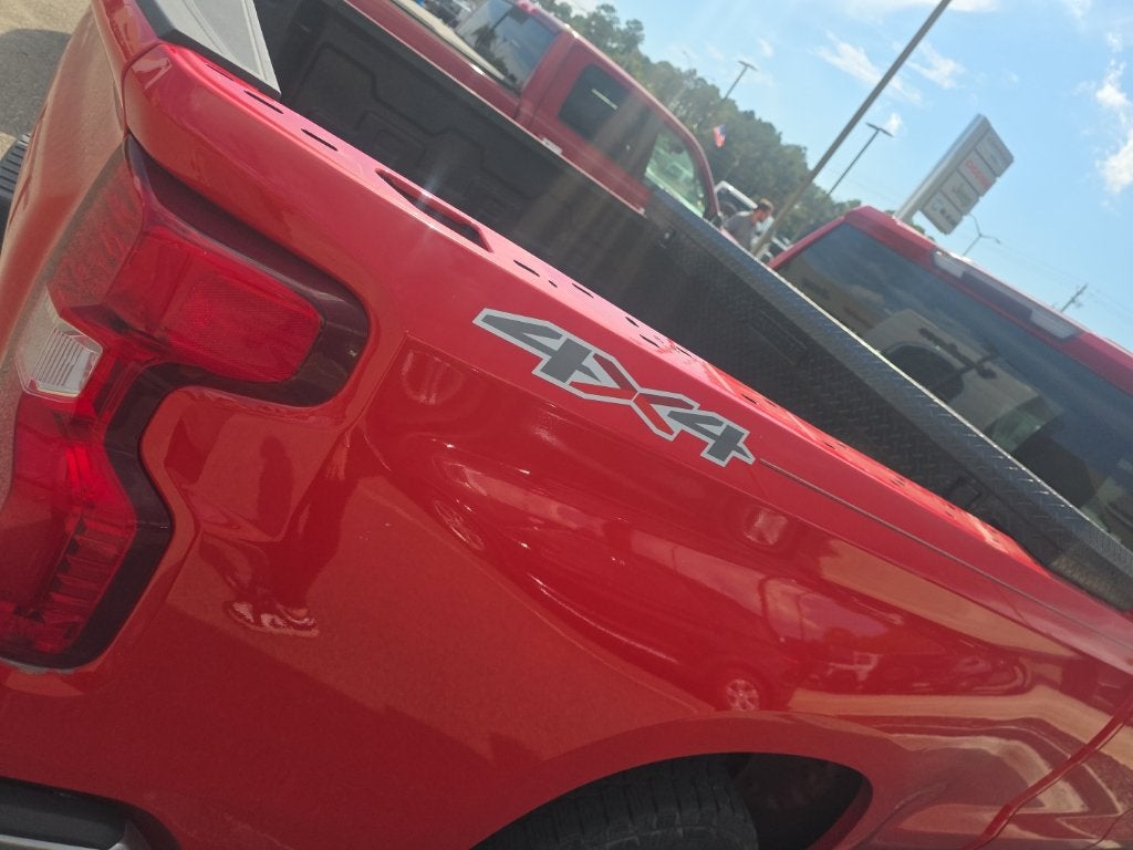 2020 Chevrolet Silverado 1500 4WD Double Cab Standard Bed LT
