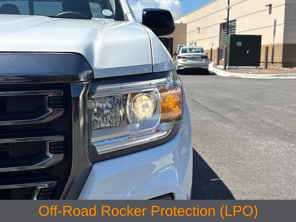 2022 GMC Canyon 4WD Crew Cab Short Box AT4 - Leather