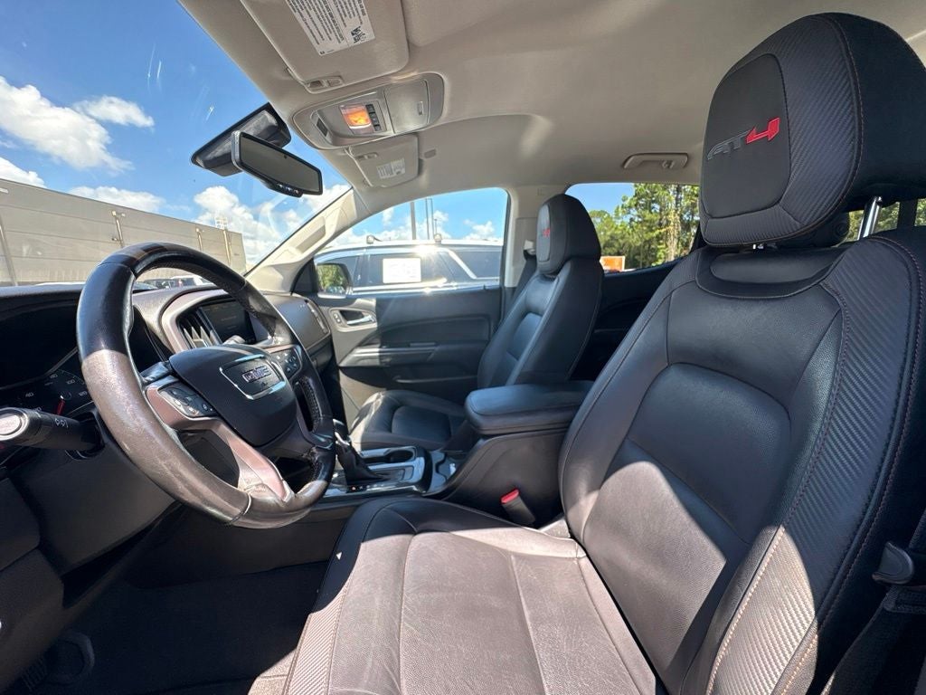 2022 GMC Canyon 4WD Crew Cab Short Box AT4 - Leather