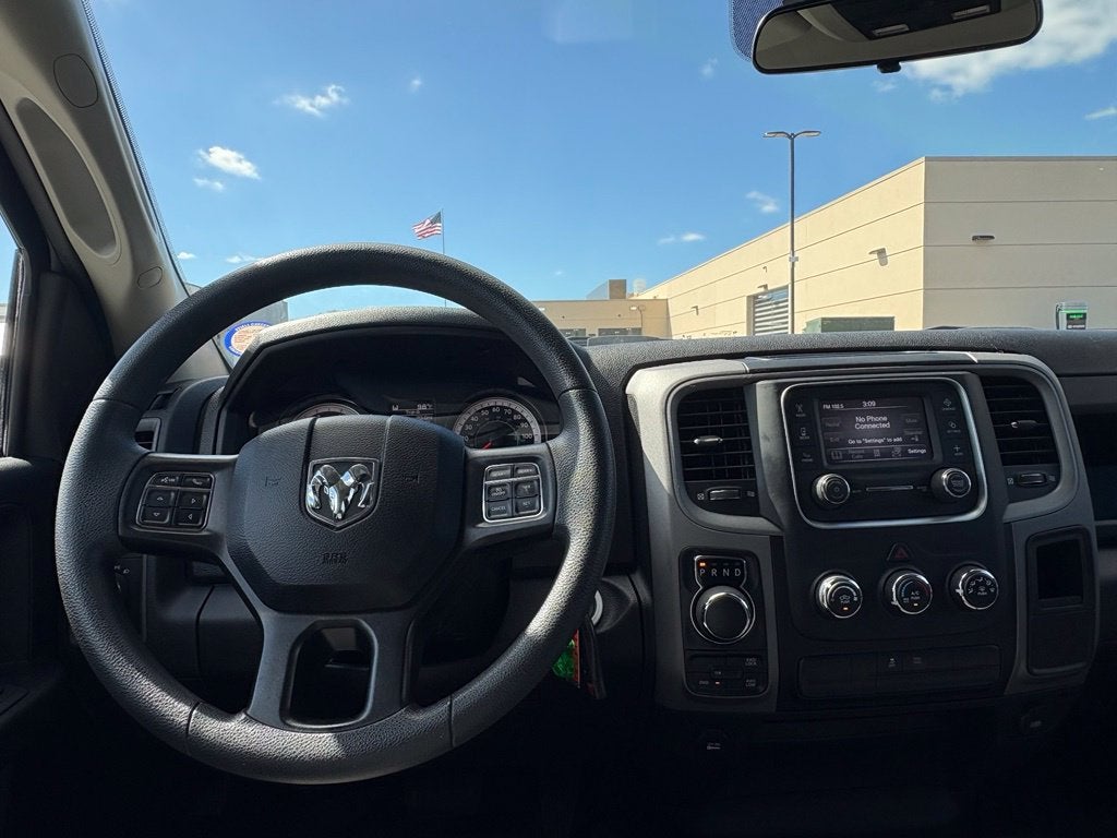 2021 RAM 1500 Classic Tradesman Crew Cab 4x4 5'7' Box