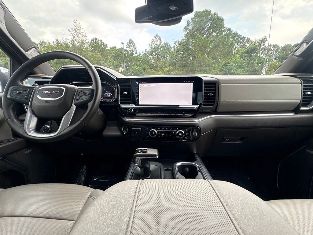 2024 GMC Sierra 1500 4WD Crew Cab Short Box SLT