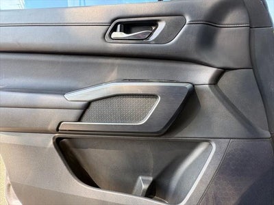2024 Nissan Pathfinder SL 4WD