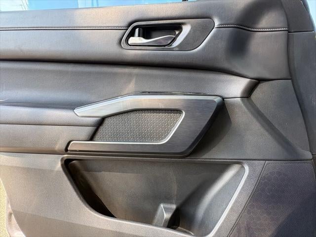 2024 Nissan Pathfinder SL 4WD