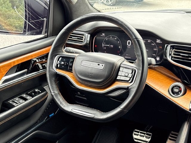 2022 Jeep Grand Wagoneer Series III
