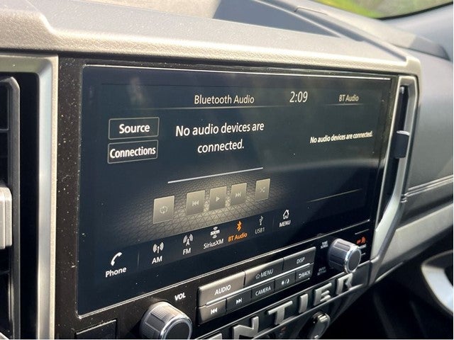 2025 Nissan Frontier SV