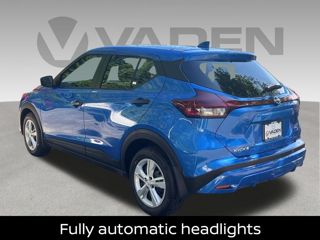 2023 Nissan Kicks SV