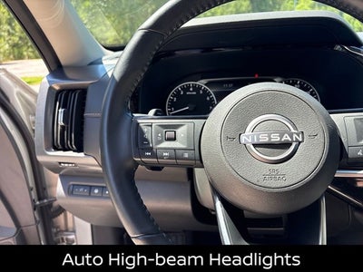 2023 Nissan Pathfinder SL