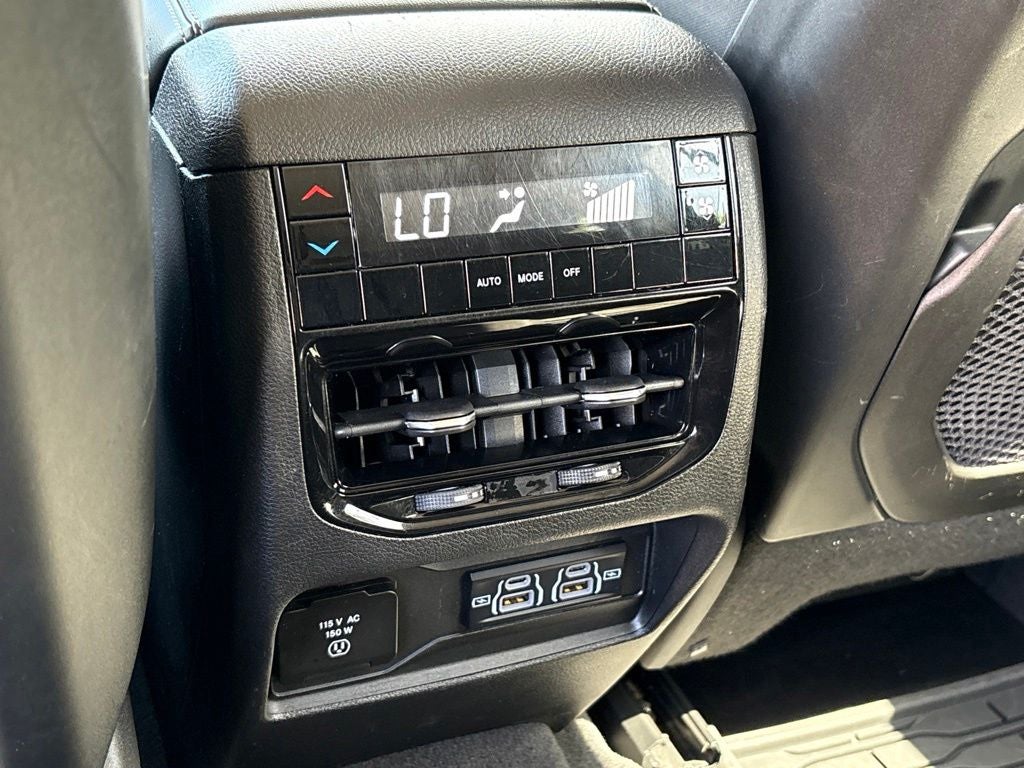 2021 Jeep Grand Cherokee L Laredo