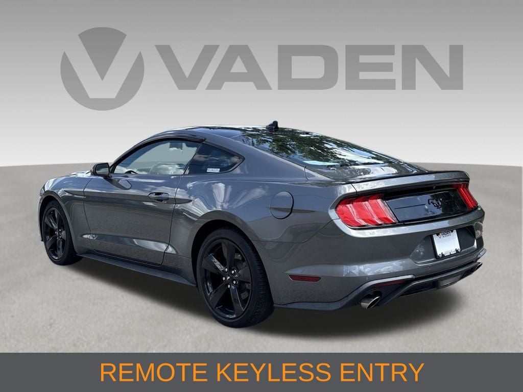 2022 Ford Mustang EcoBoost