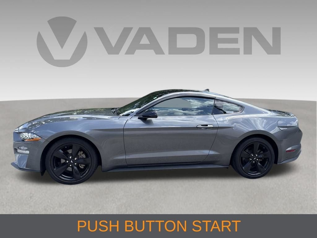 2022 Ford Mustang EcoBoost
