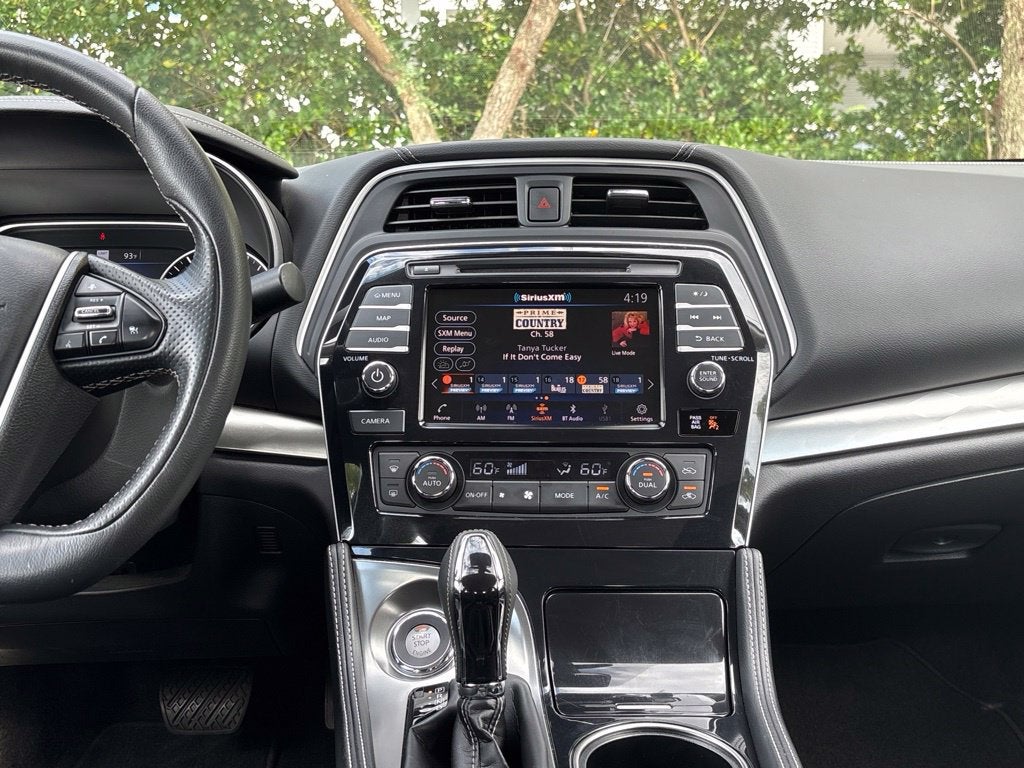 2023 Nissan Maxima SV