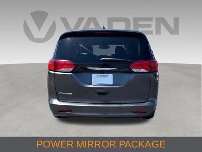2022 Chrysler Voyager LX