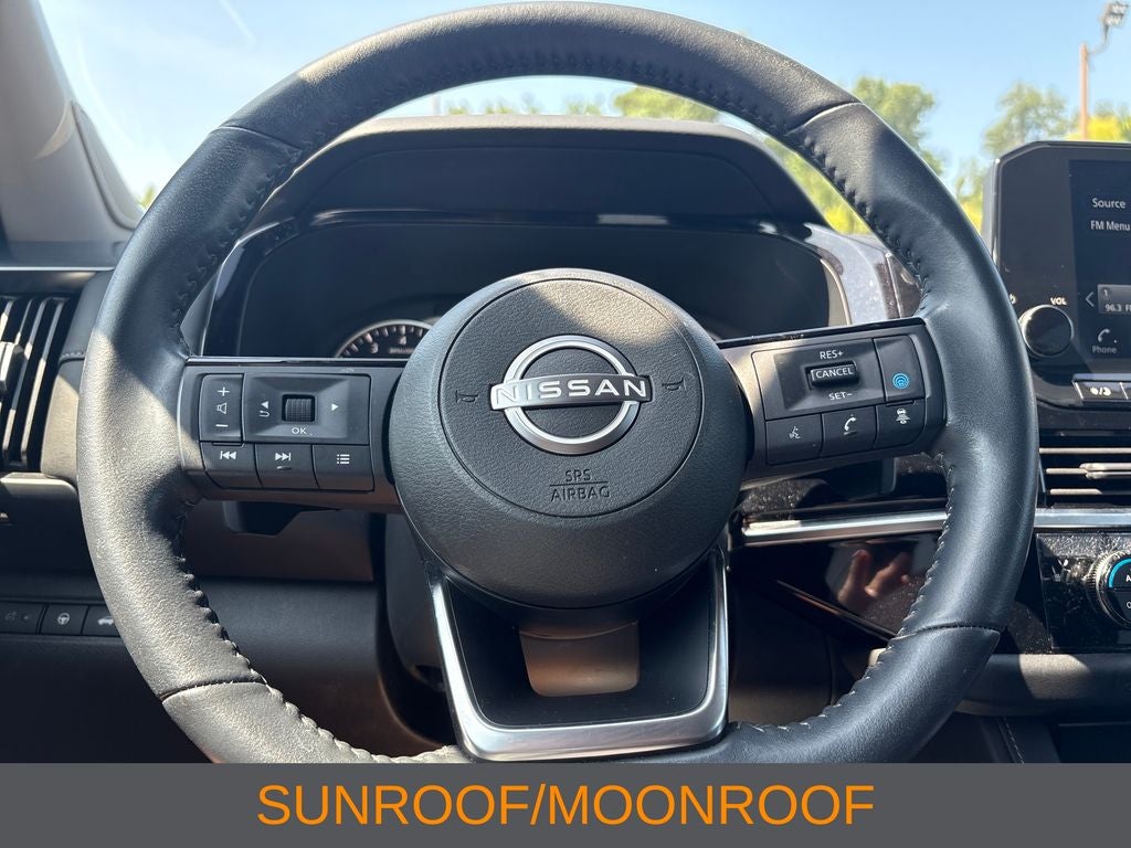 2023 Nissan Pathfinder SL