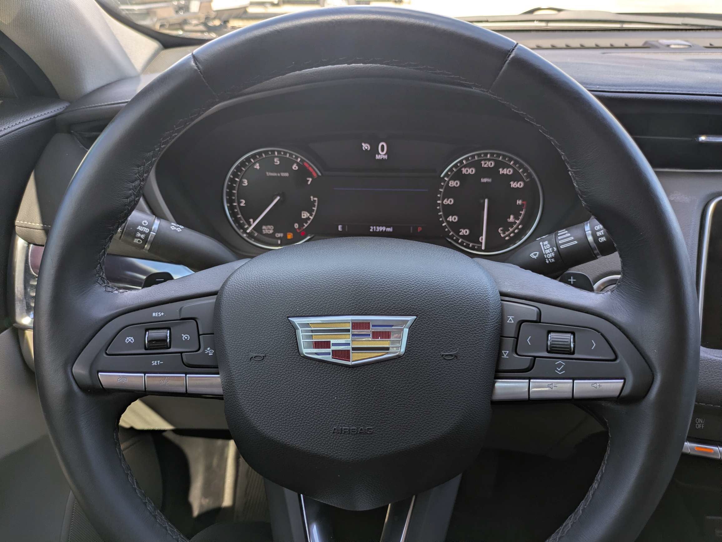 2023 Cadillac XT4 FWD Luxury