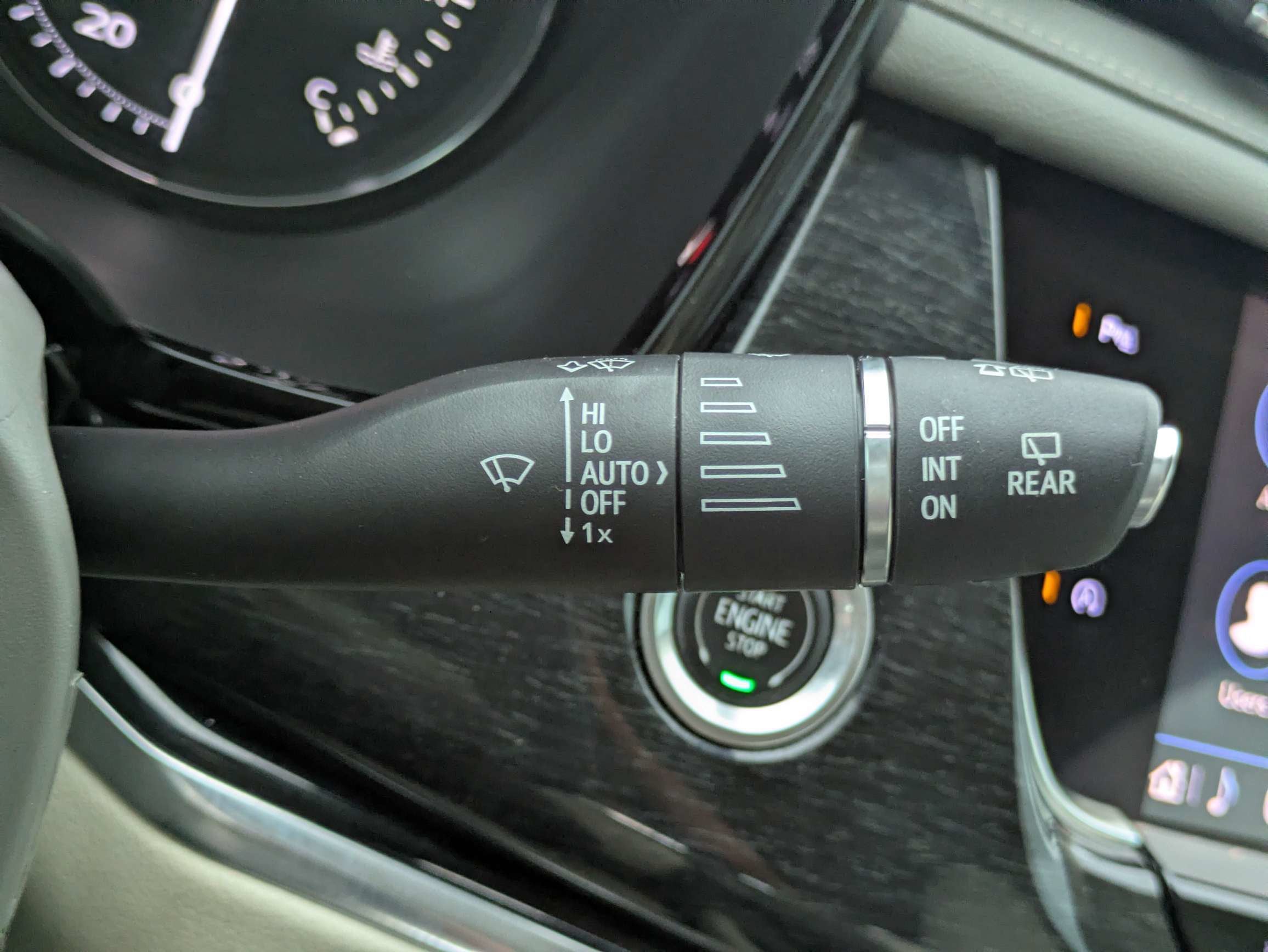 2020 Cadillac XT6 FWD Premium Luxury
