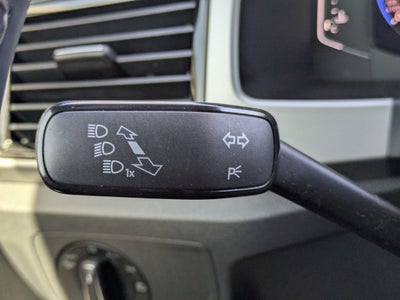 2023 Volkswagen Atlas Cross Sport 2.0T SE w/Technology