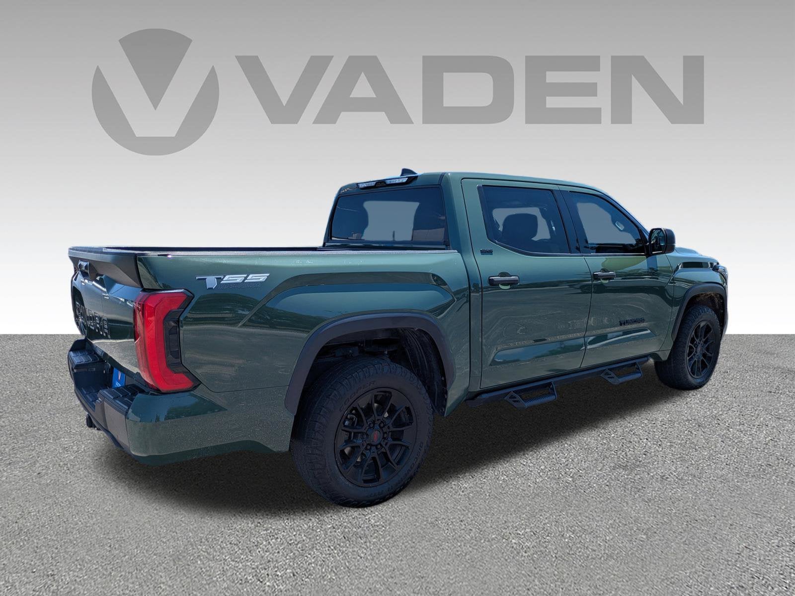 2023 Toyota Tundra 4WD SR5