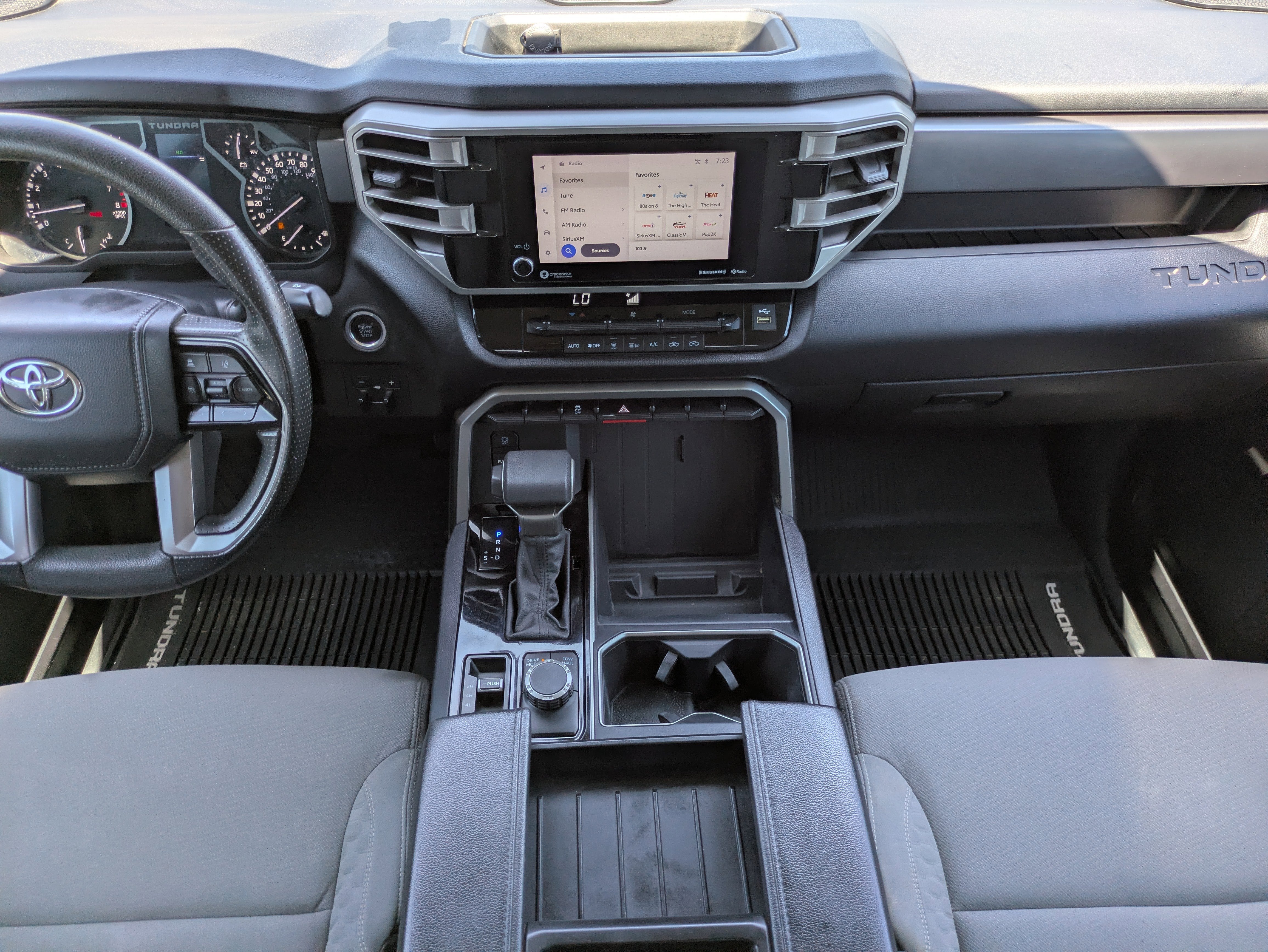 2023 Toyota Tundra 4WD SR5