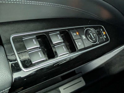 2017 Kia K900 Premium
