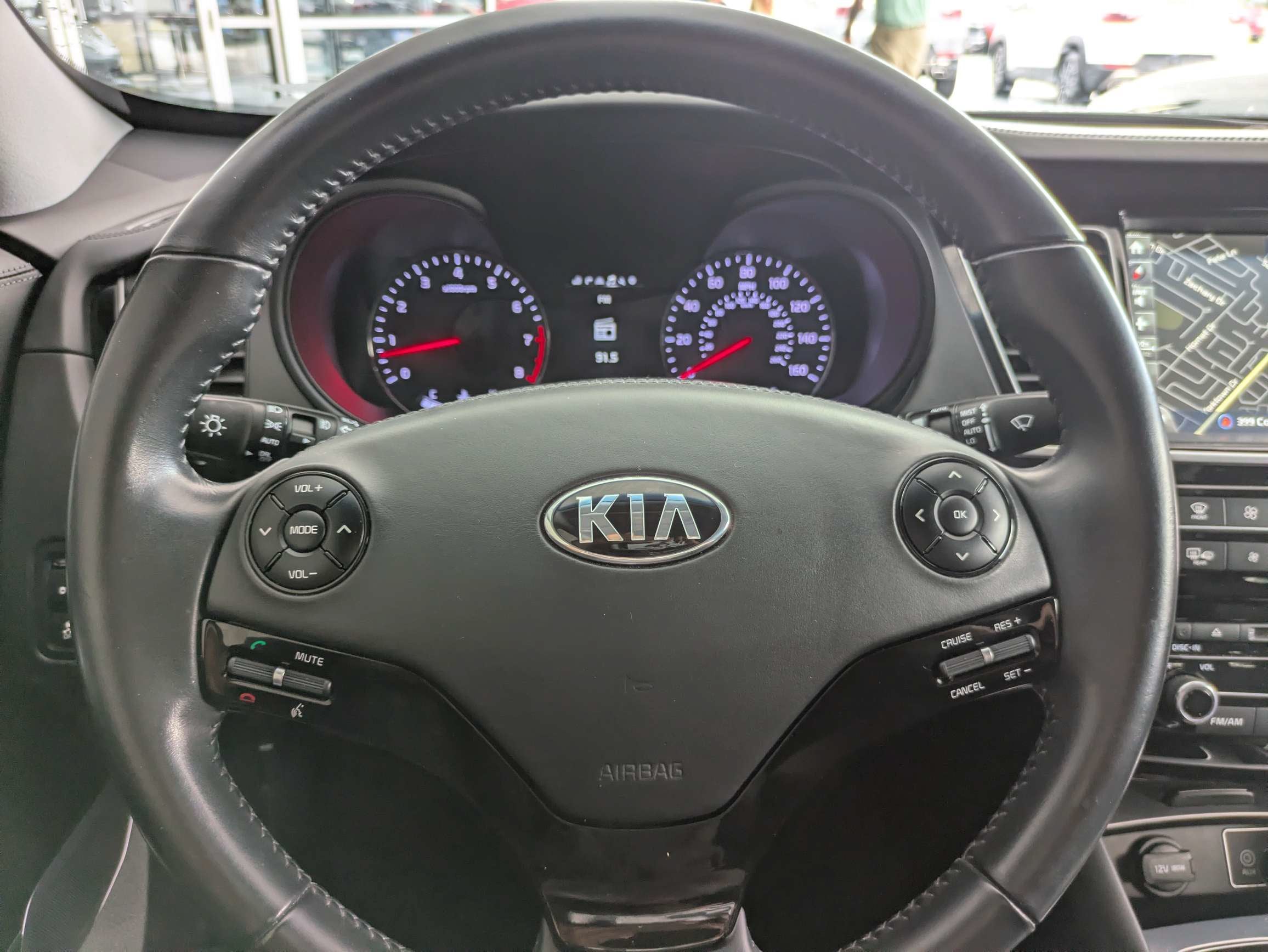 2017 Kia K900 Premium