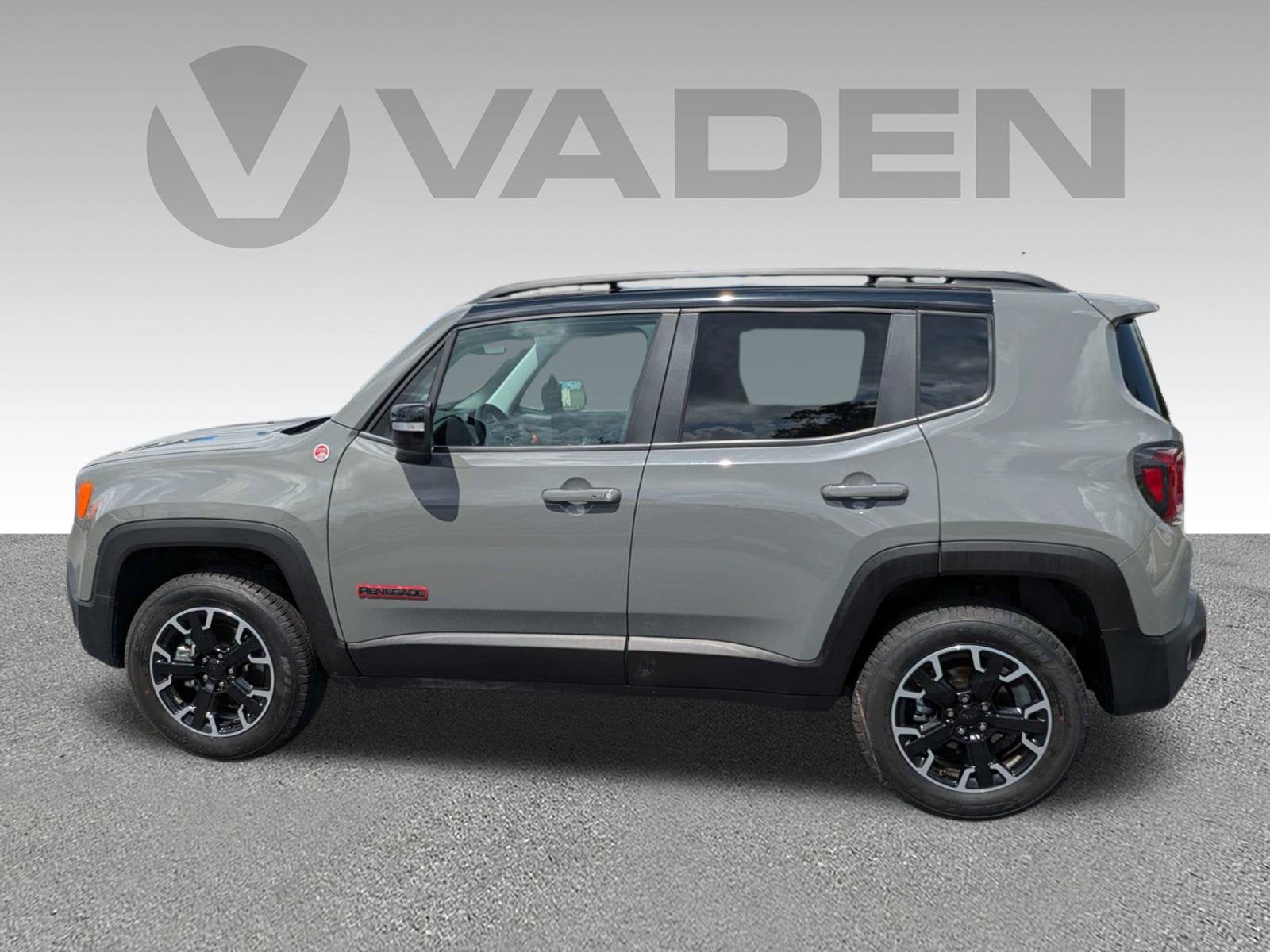 2023 Jeep Renegade Trailhawk