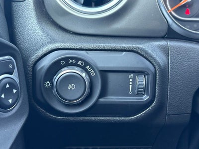 2023 Jeep Wrangler 4-Door Sahara 4x4