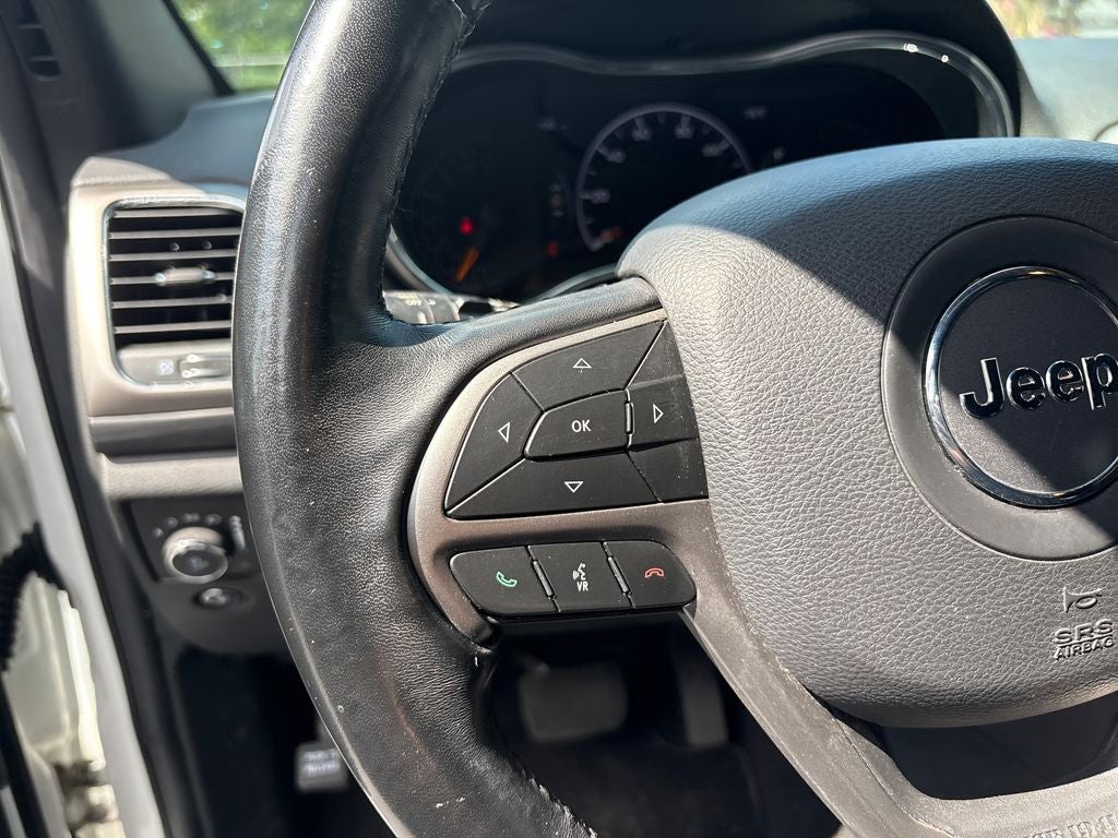 2020 Jeep Grand Cherokee Laredo 4x2
