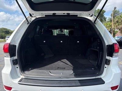 2020 Jeep Grand Cherokee Laredo 4x2