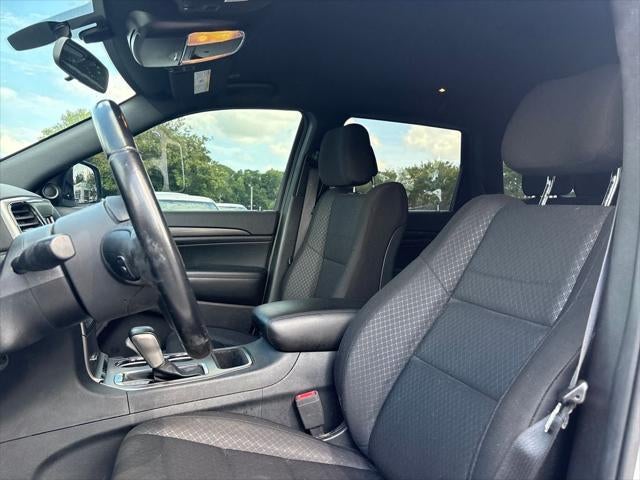 2020 Jeep Grand Cherokee Laredo 4x2