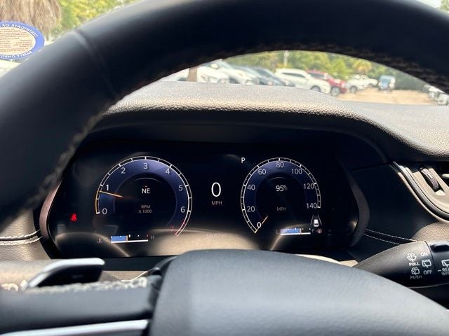 2023 Jeep Grand Cherokee Laredo 4x2