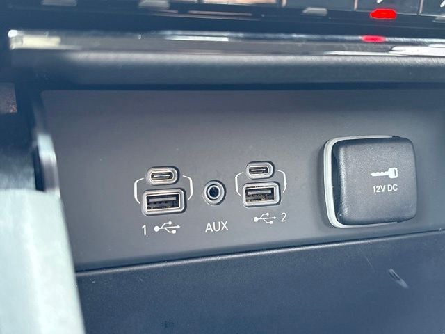 2023 Jeep Grand Cherokee Laredo 4x2