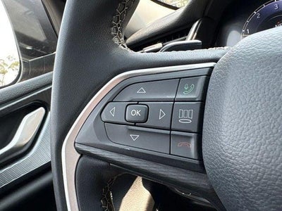 2023 Jeep Grand Cherokee Laredo 4x2