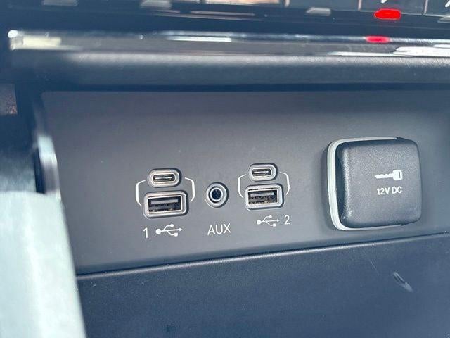 2023 Jeep Grand Cherokee Laredo 4x2