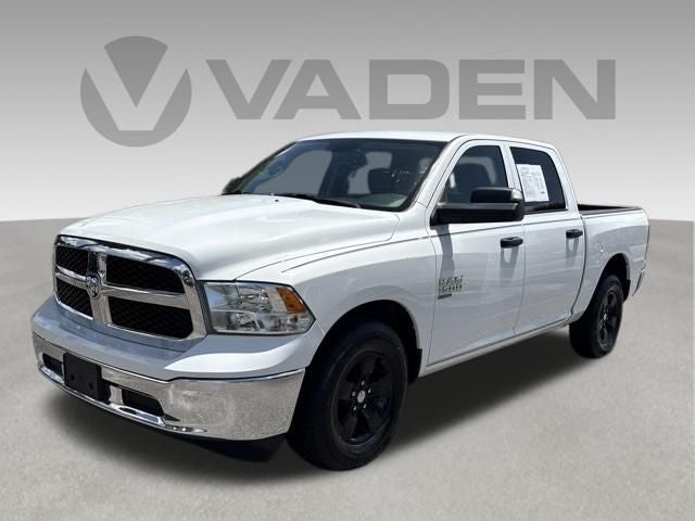 2022 RAM 1500 Classic SLT Crew Cab 4x2 5'7' Box