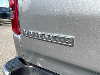 2022 RAM 1500 Laramie Crew Cab 4x2 5'7' Box