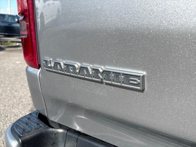 2022 RAM 1500 Laramie Crew Cab 4x2 5'7' Box