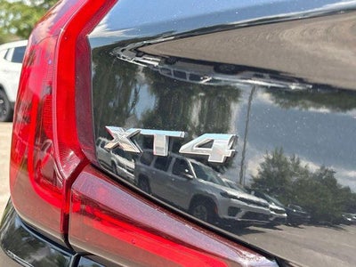 2025 Cadillac XT4 AWD Premium Luxury