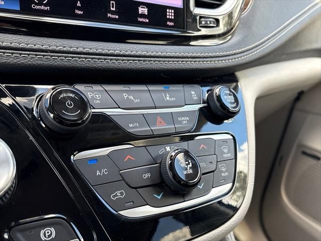 2023 Chrysler Pacifica Hybrid Limited