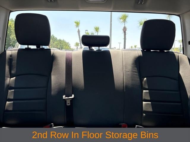 2023 RAM 1500 Classic Tradesman Crew Cab 4x4 5'7' Box