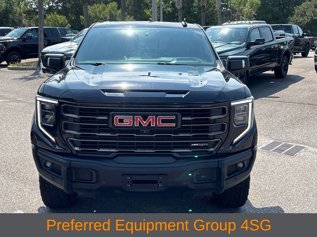 2023 GMC Sierra 1500 4WD Crew Cab Short Box AT4X