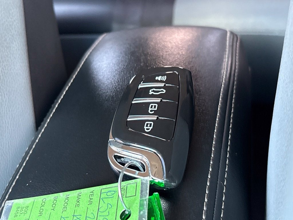 2023 Nissan Kicks SR Xtronic CVT