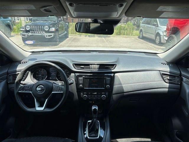 2020 Nissan Rogue SV FWD